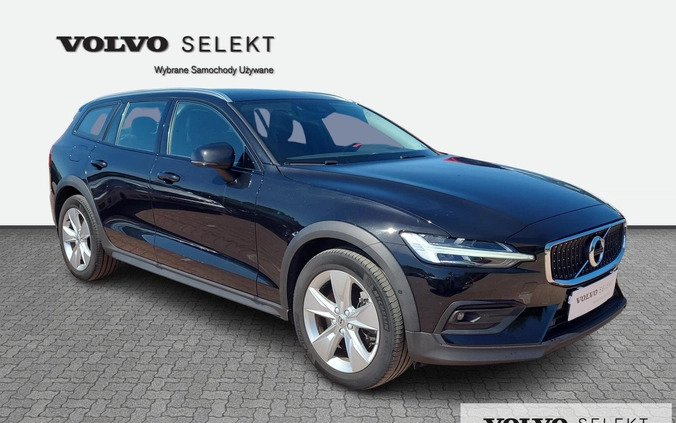 Volvo V60 Cross Country cena 179900 przebieg: 38000, rok produkcji 2021 z Szczekociny małe 497